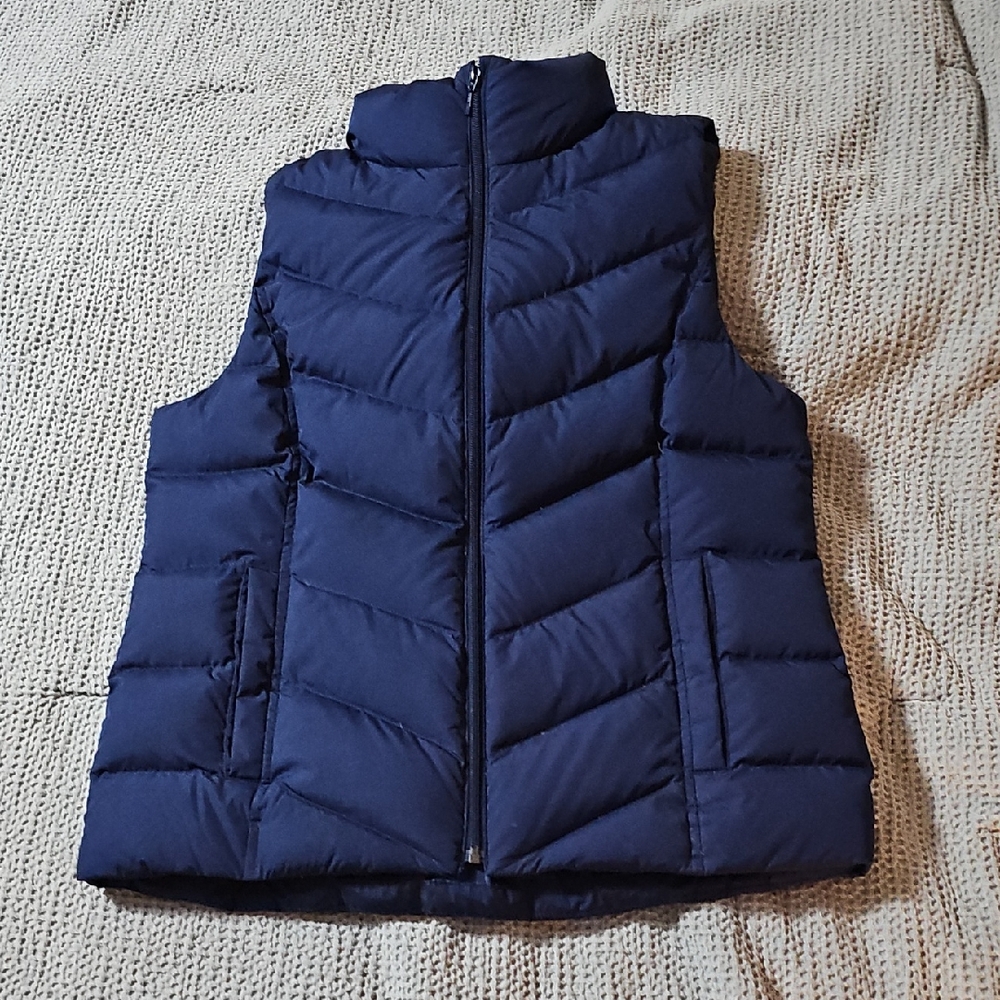 Lands’ End Women’s Quilted Insulated Puffer Vest – Navy, Size M